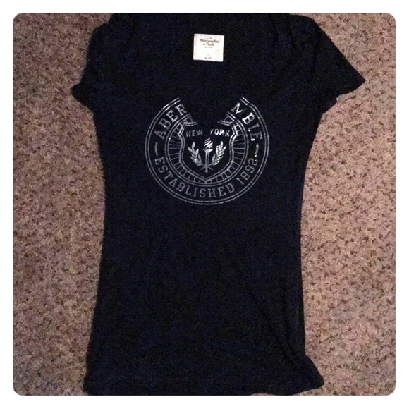 Abercrombie & Fitch Tops - Abercrombie & Fitch short sleeve size S